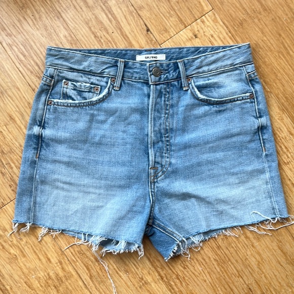 GRLFRND Poppy Short in Keep Talking - Picture 1 of 4